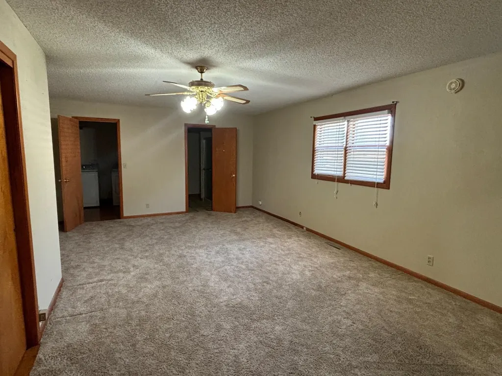 528 W 7th Haysville KS 67060
