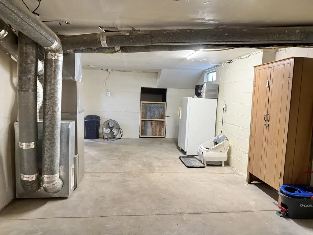 632 W G Kingman KS 67068