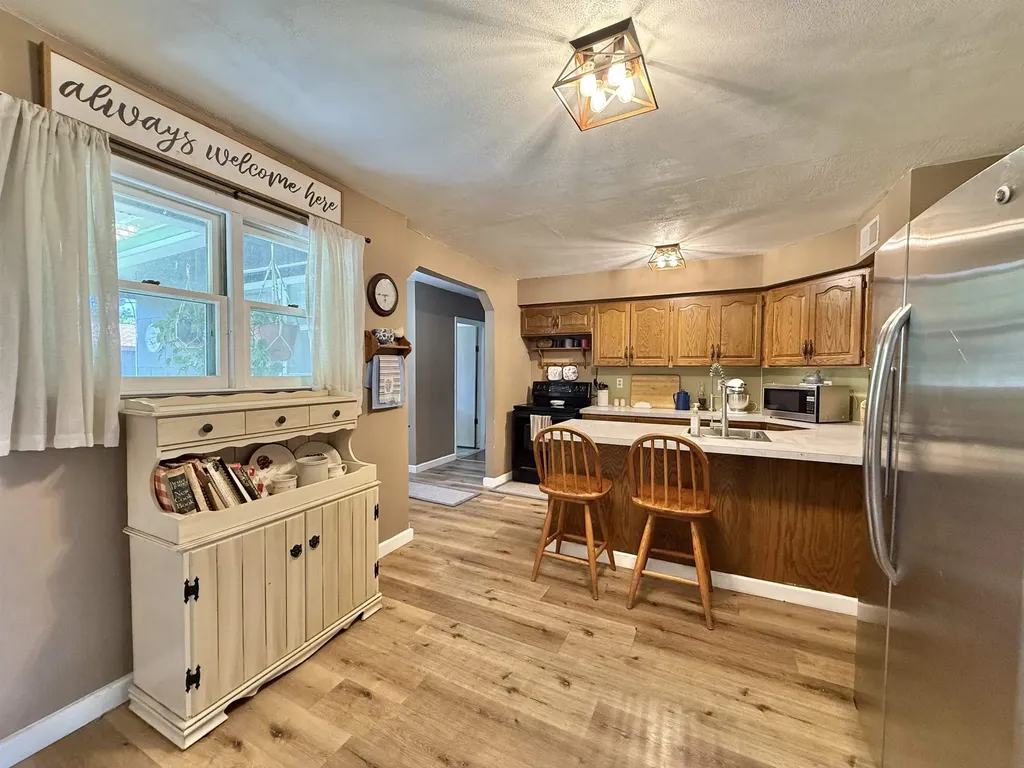 632 W G Kingman KS 67068