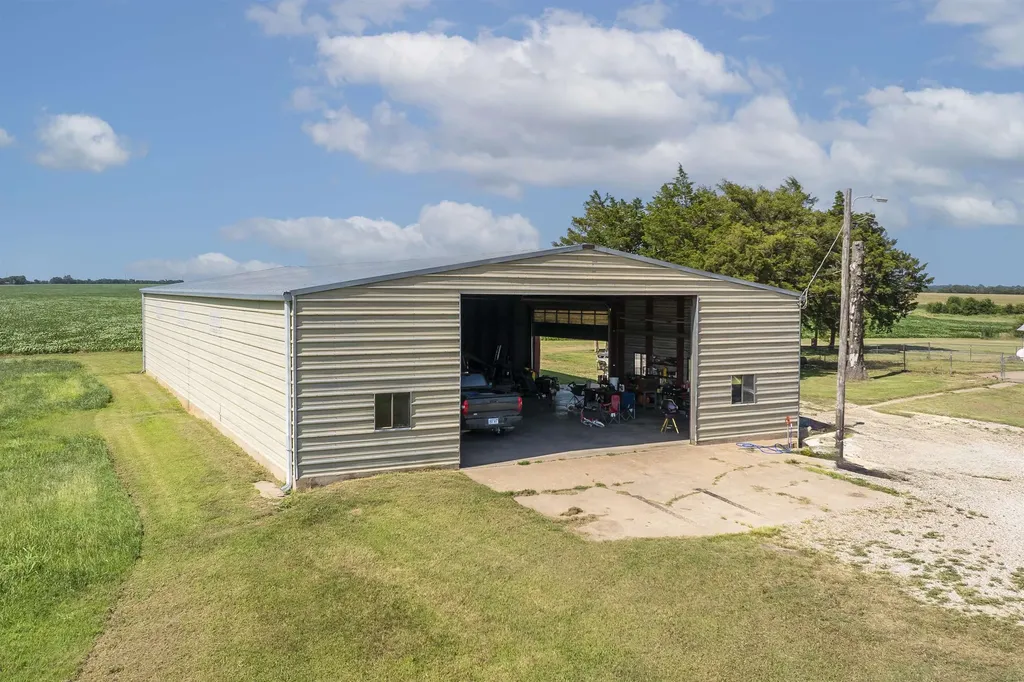 3168 282nd Road Arkansas City KS 67005