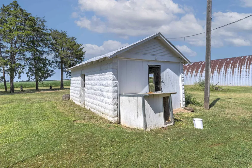 3168 282nd Road Arkansas City KS 67005
