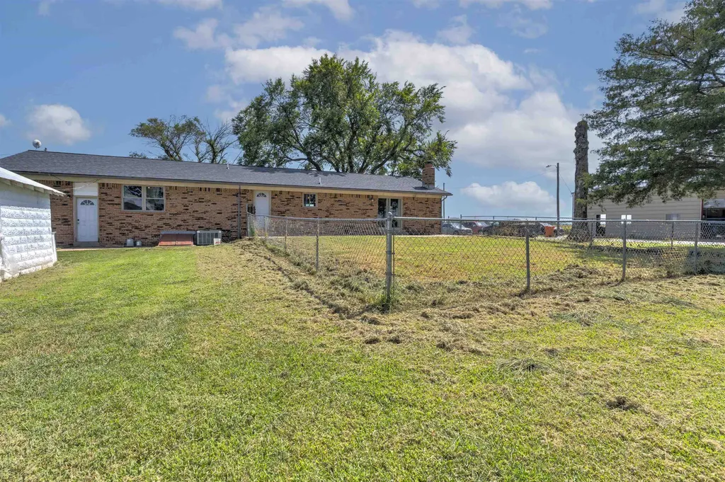3168 282nd Road Arkansas City KS 67005