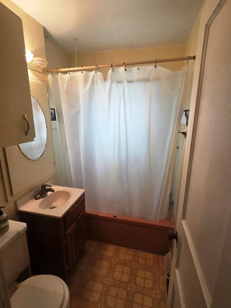1420 E 9th Newton KS 67114