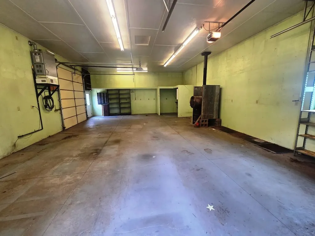 1420 E 9th Newton KS 67114
