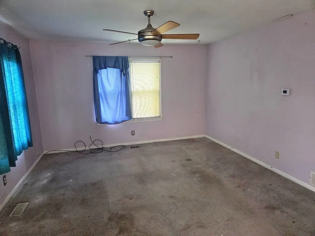 1420 E 9th Newton KS 67114