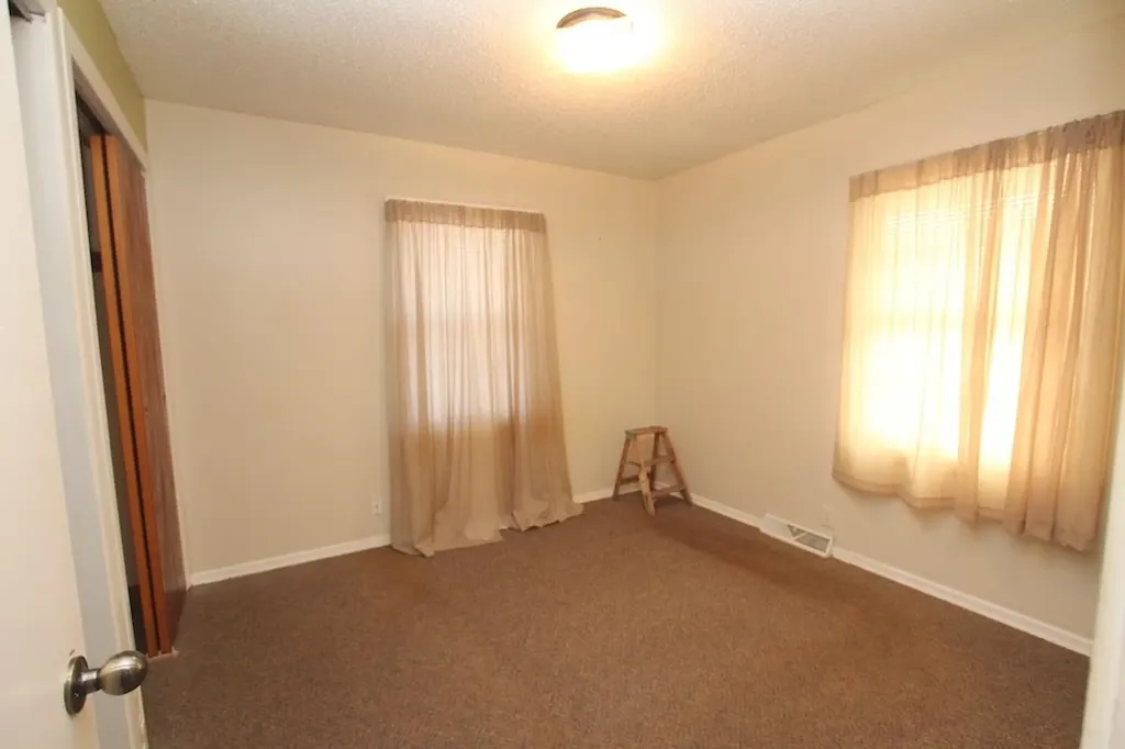 1113 W 27th Wichita KS 67204