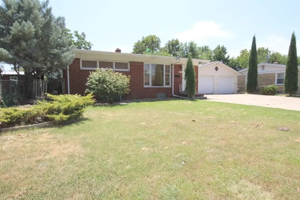 1113 W 27th Wichita KS 67204