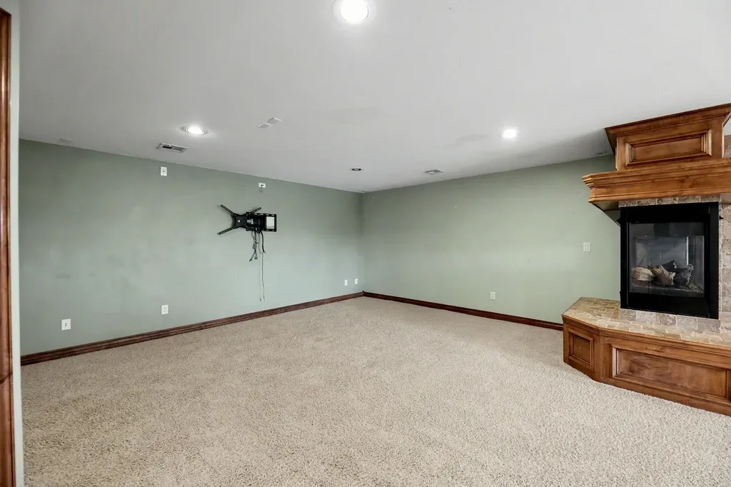 113 N Hibiscus Street Garden Plain KS 67050