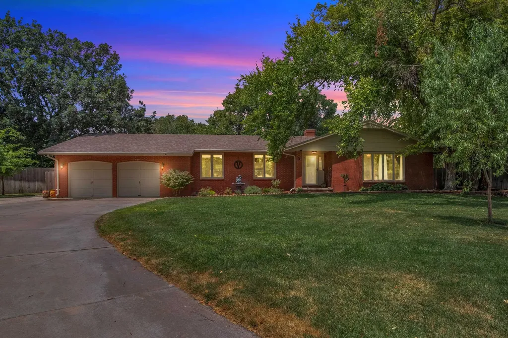 3 Sycamore Court Newton KS 67114