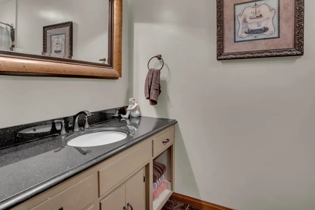3 Sycamore Court Newton KS 67114