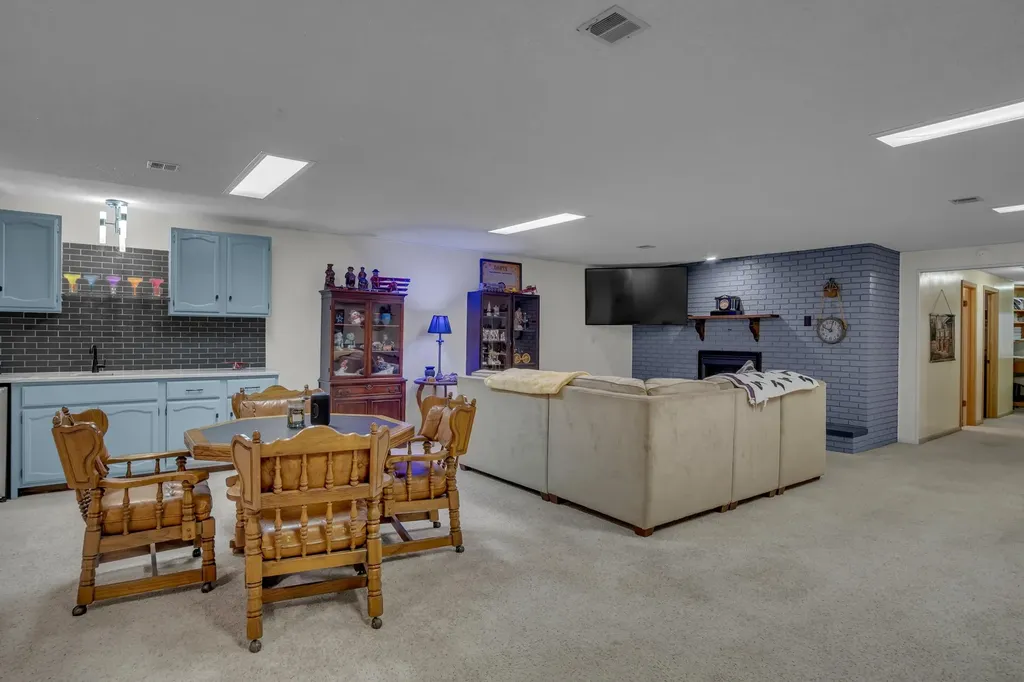 3 Sycamore Court Newton KS 67114