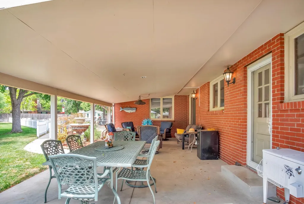 3 Sycamore Court Newton KS 67114
