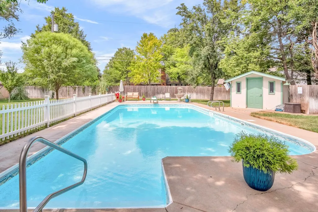 3 Sycamore Court Newton KS 67114