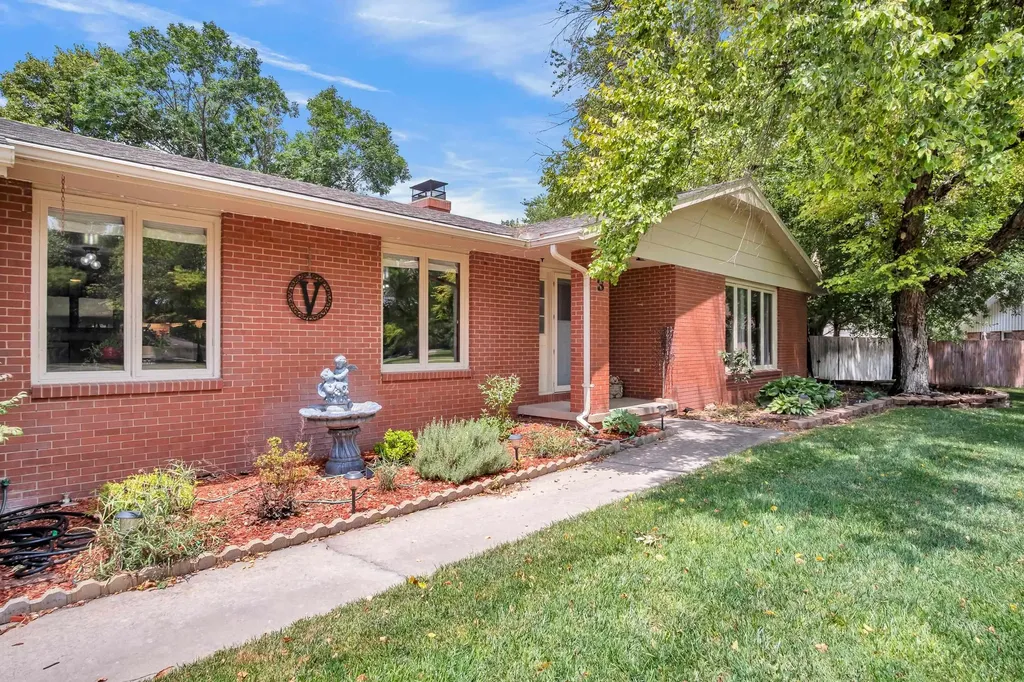 3 Sycamore Court Newton KS 67114