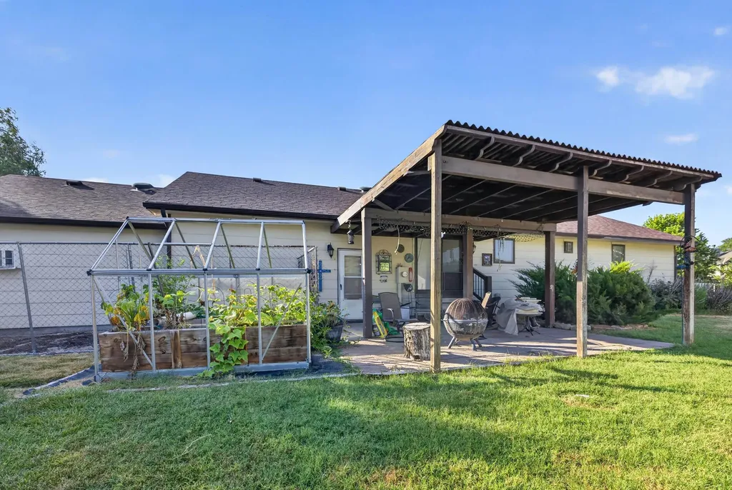 10264 E Skinner Court Wichita KS 67207