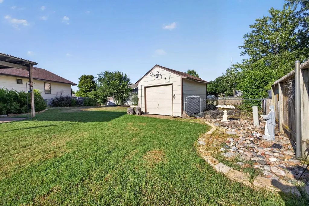 10264 E Skinner Court Wichita KS 67207