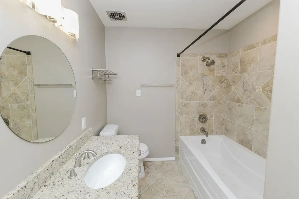 239 S Parkwood Wichita KS 67218