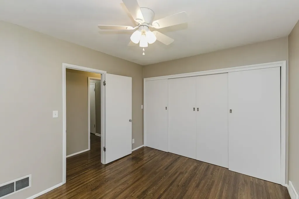 239 S Parkwood Wichita KS 67218