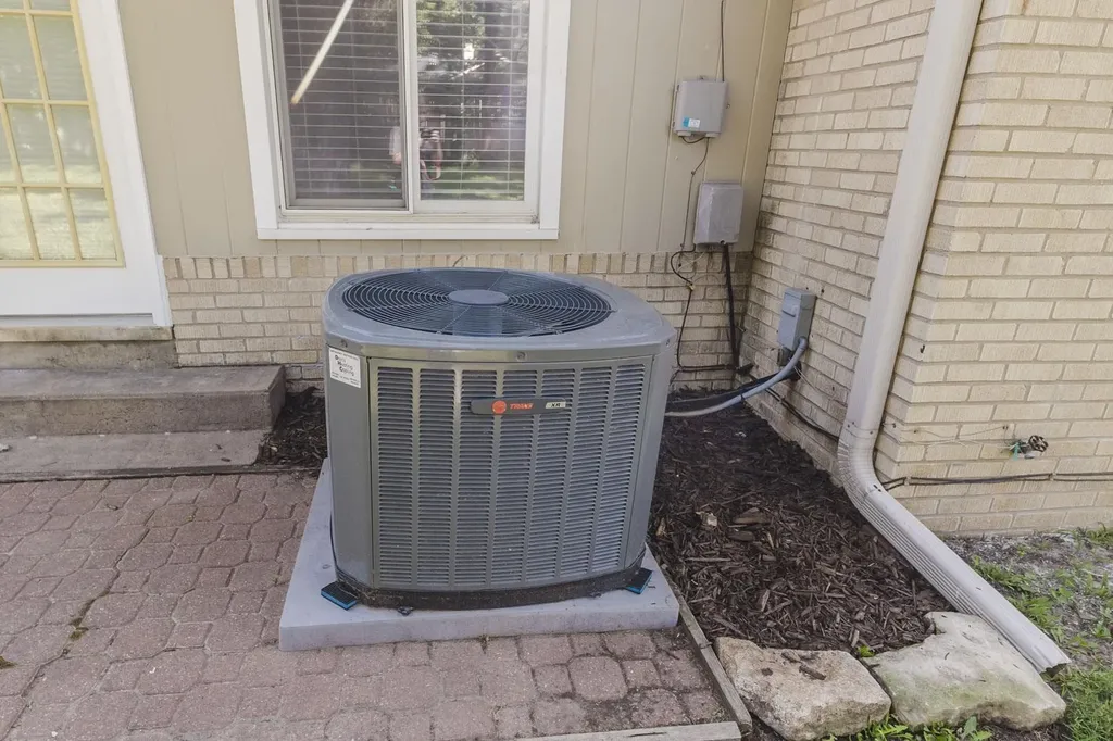 239 S Parkwood Wichita KS 67218