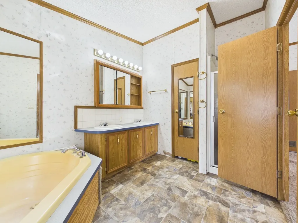 3920 SE 20th Street El Dorado KS 67042