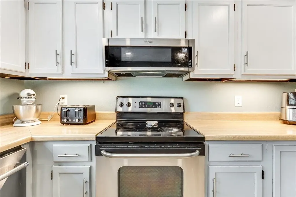 3247 N Cranberry Street Wichita KS 67226-1247