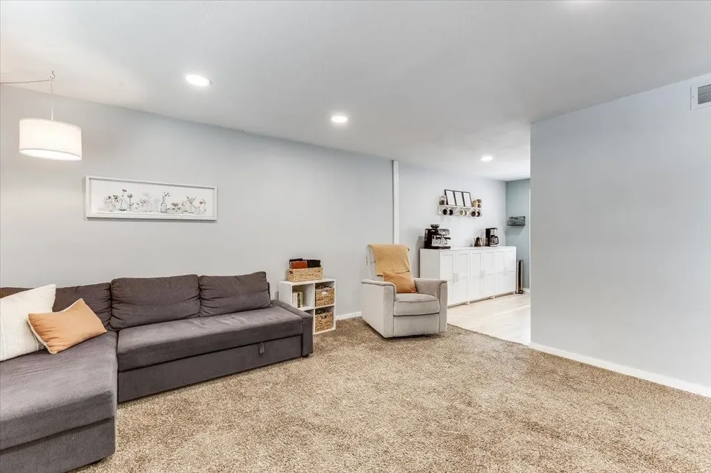 3247 N Cranberry Street Wichita KS 67226-1247