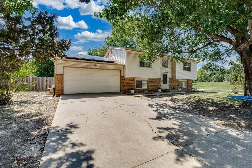 3247 N Cranberry Street Wichita KS 67226-1247