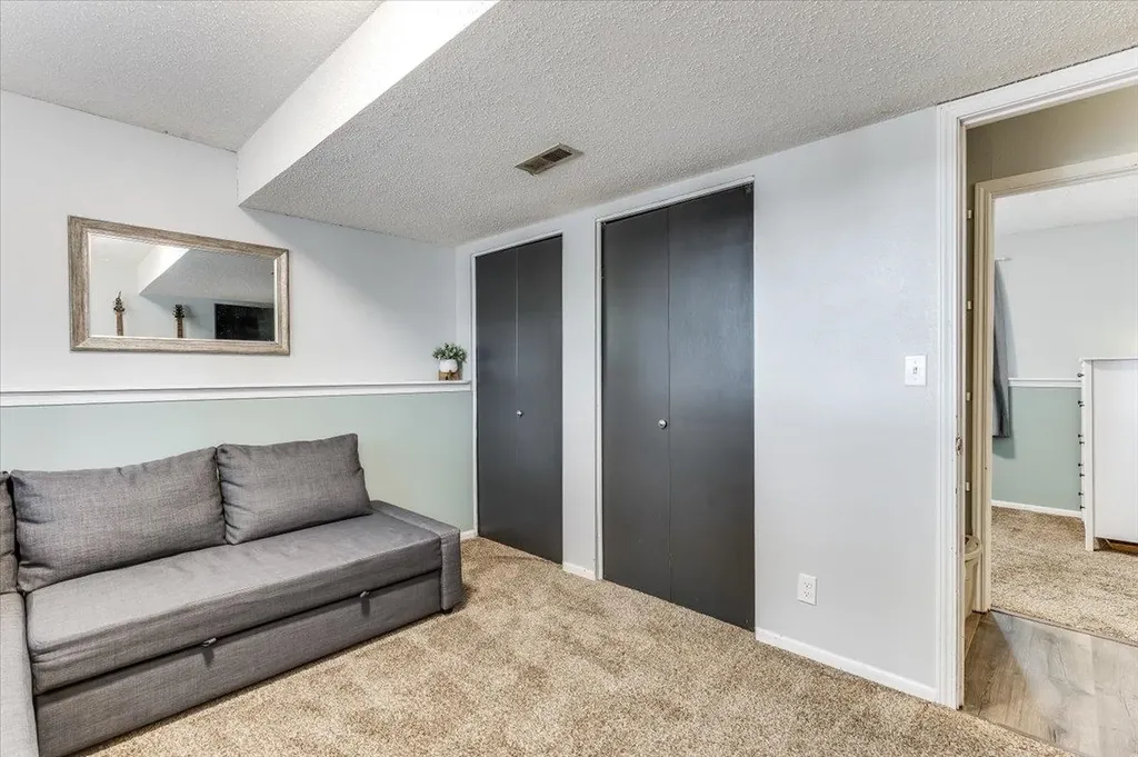 3247 N Cranberry Street Wichita KS 67226-1247