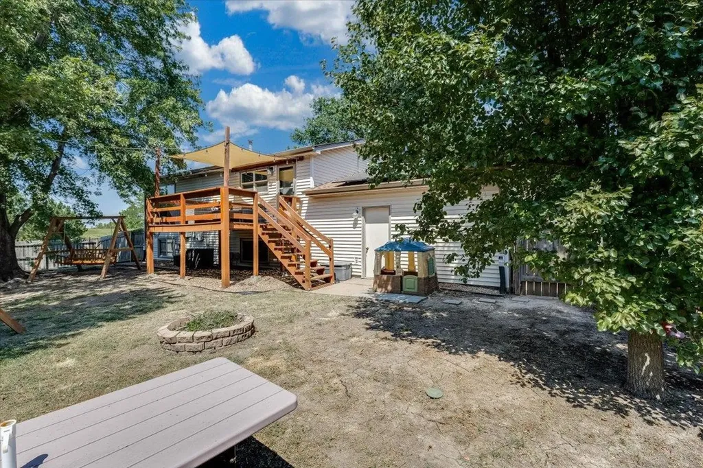 3247 N Cranberry Street Wichita KS 67226-1247