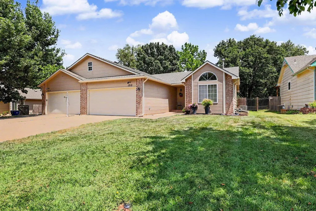 1212 N Sunset Drive Derby KS 67037