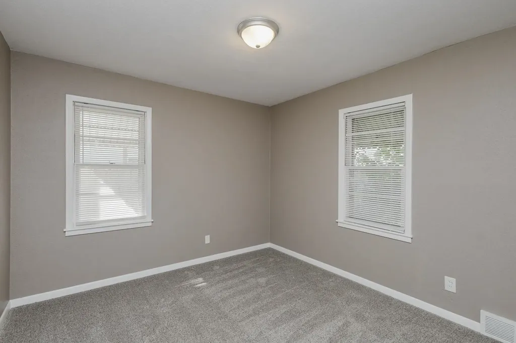 2869 S Mosley Wichita KS 67216