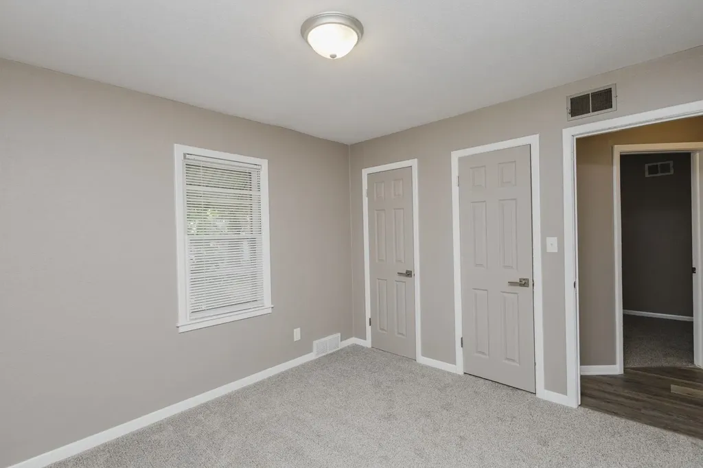 2869 S Mosley Wichita KS 67216
