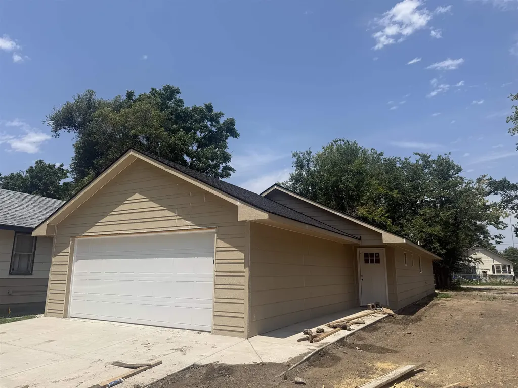 1118 W Munnell Wichita KS 67213