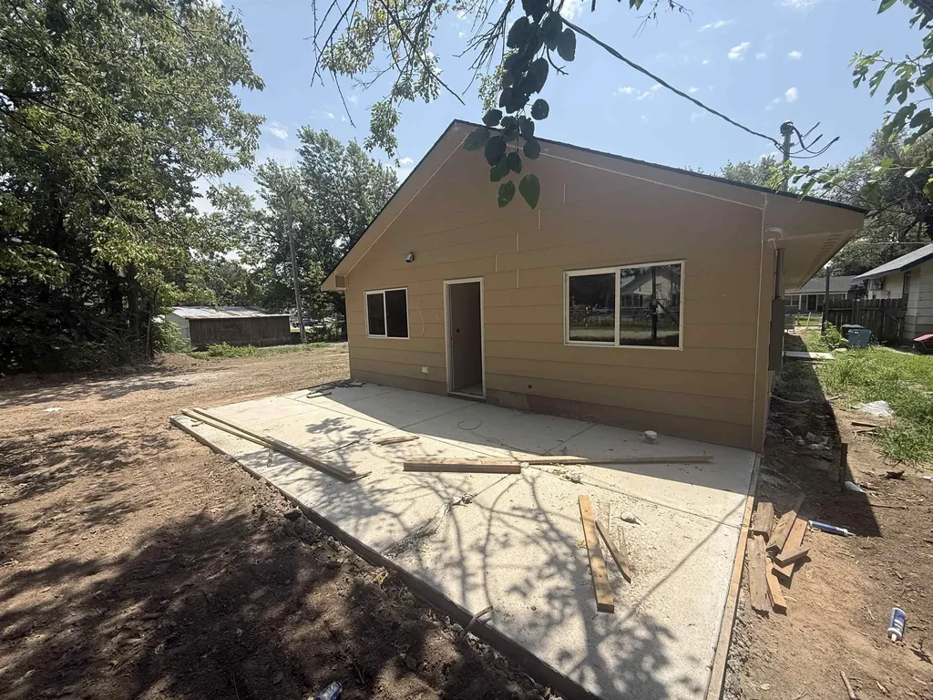 1118 W Munnell Wichita KS 67213