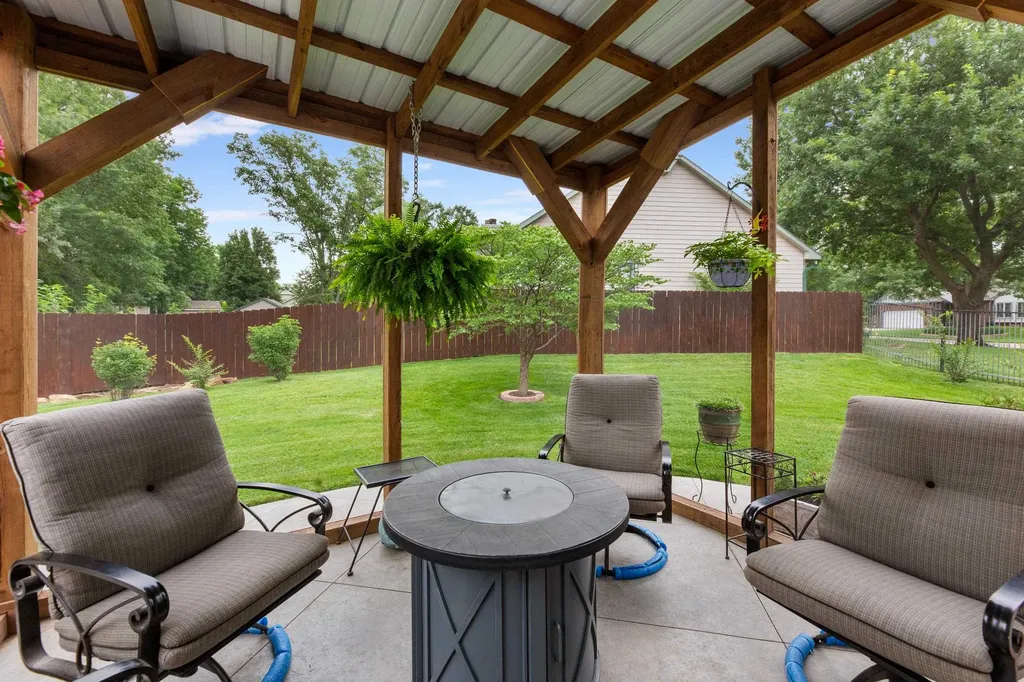 12018 W Rolling Hills Street Wichita KS 67235
