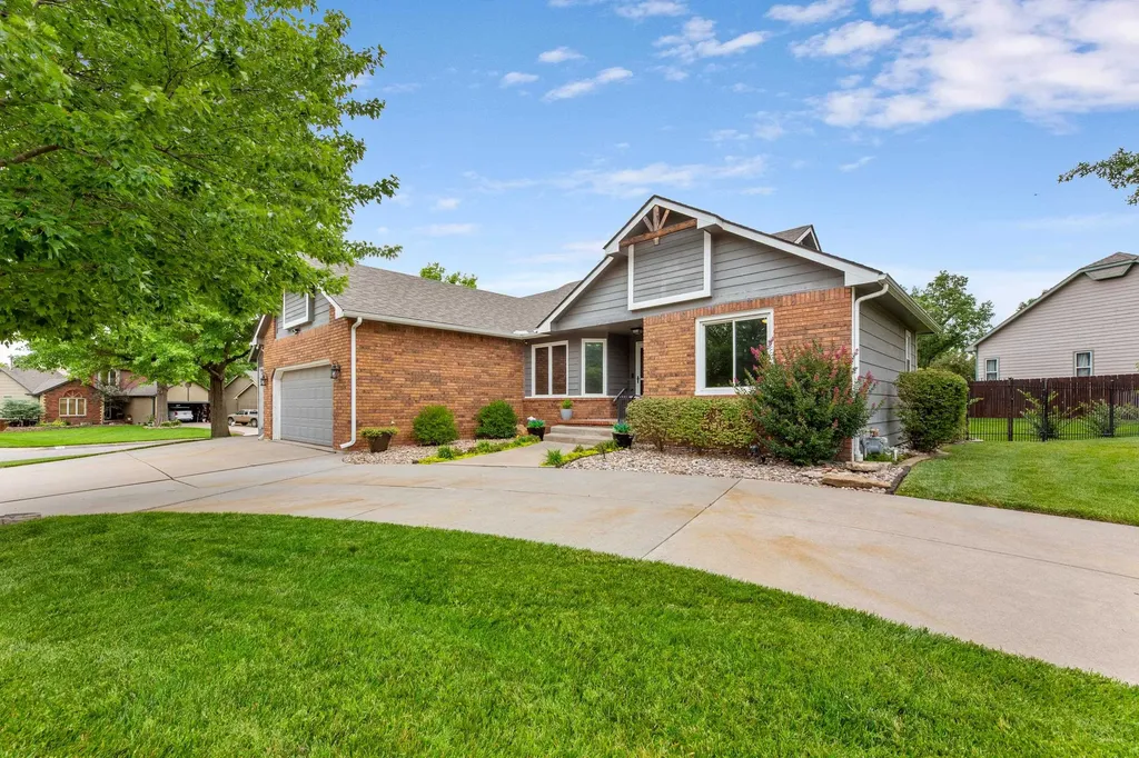 12018 W Rolling Hills Street Wichita KS 67235