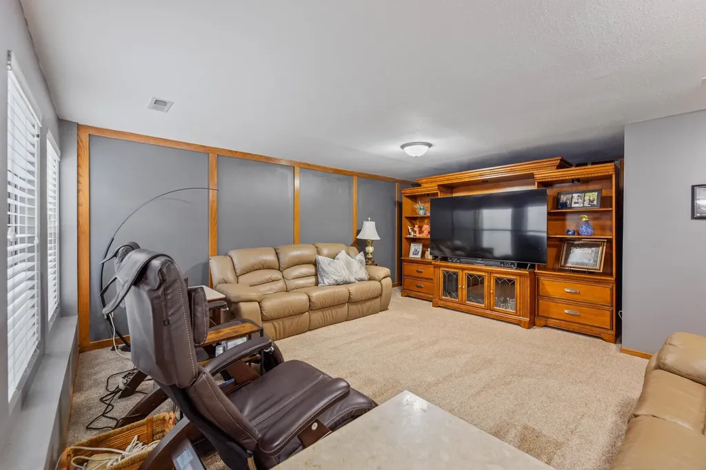 12018 W Rolling Hills Street Wichita KS 67235