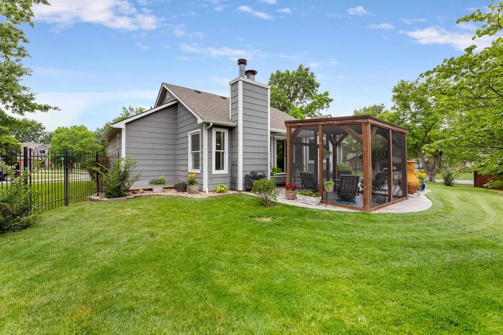 12018 W Rolling Hills Street Wichita KS 67235