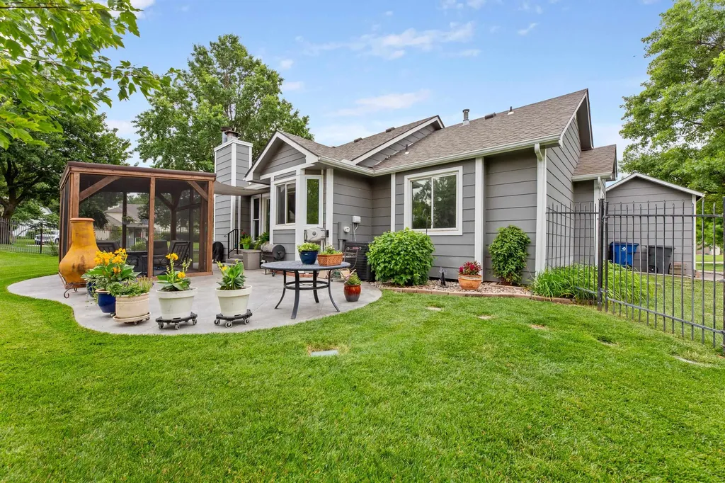 12018 W Rolling Hills Street Wichita KS 67235