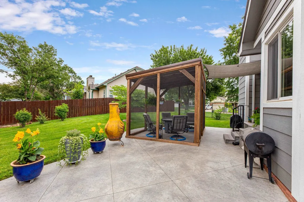 12018 W Rolling Hills Street Wichita KS 67235
