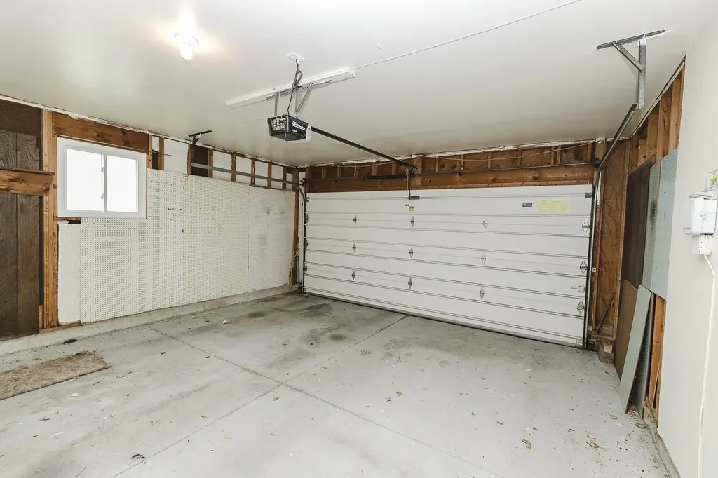3231 N Brookfield Wichita KS 67226