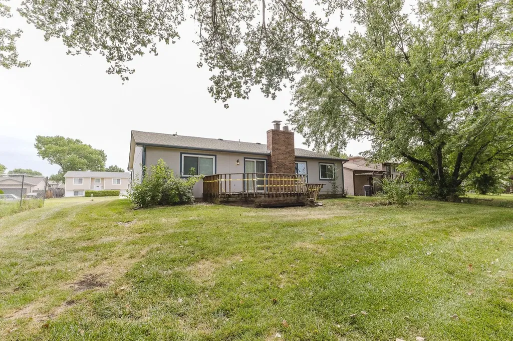 3231 N Brookfield Wichita KS 67226