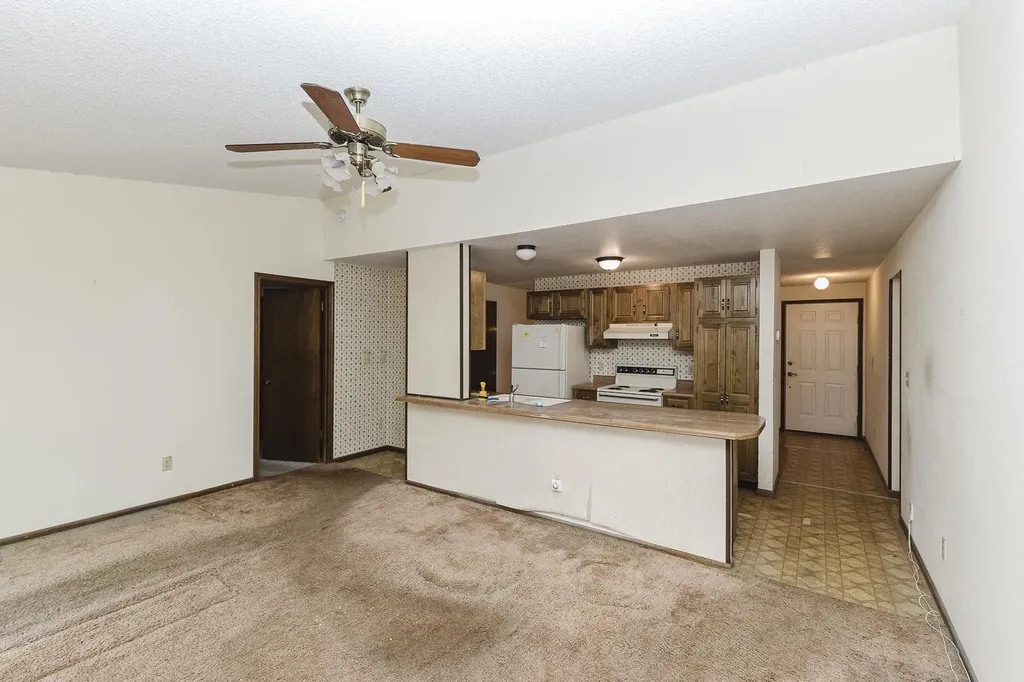 3231 N Brookfield Wichita KS 67226