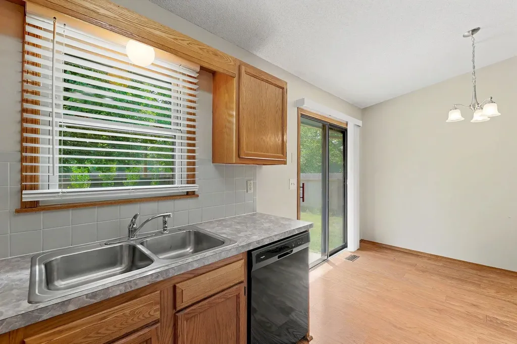 5418 S Market Street Wichita KS 67216