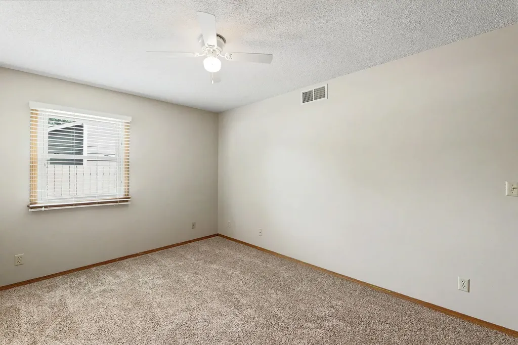 5418 S Market Street Wichita KS 67216