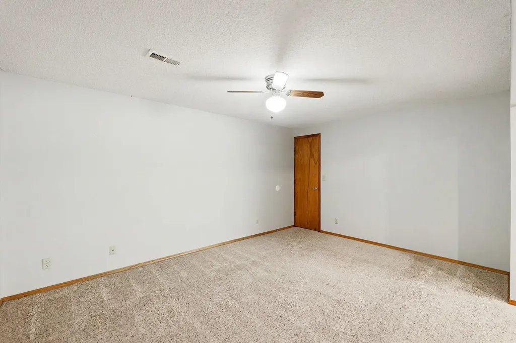 5418 S Market Street Wichita KS 67216