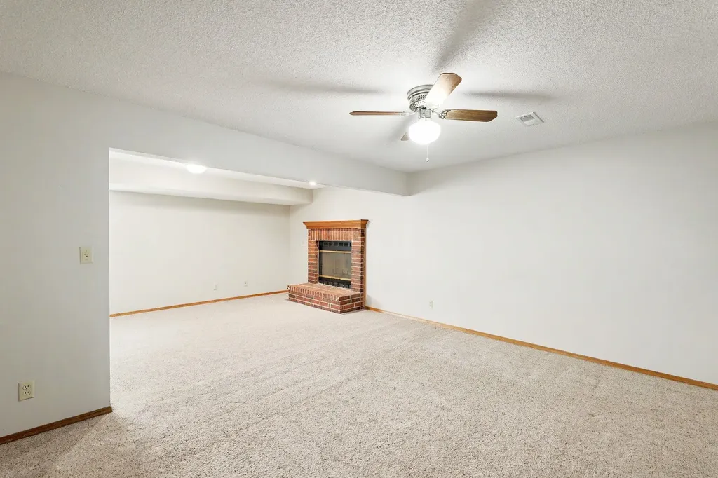 5418 S Market Street Wichita KS 67216
