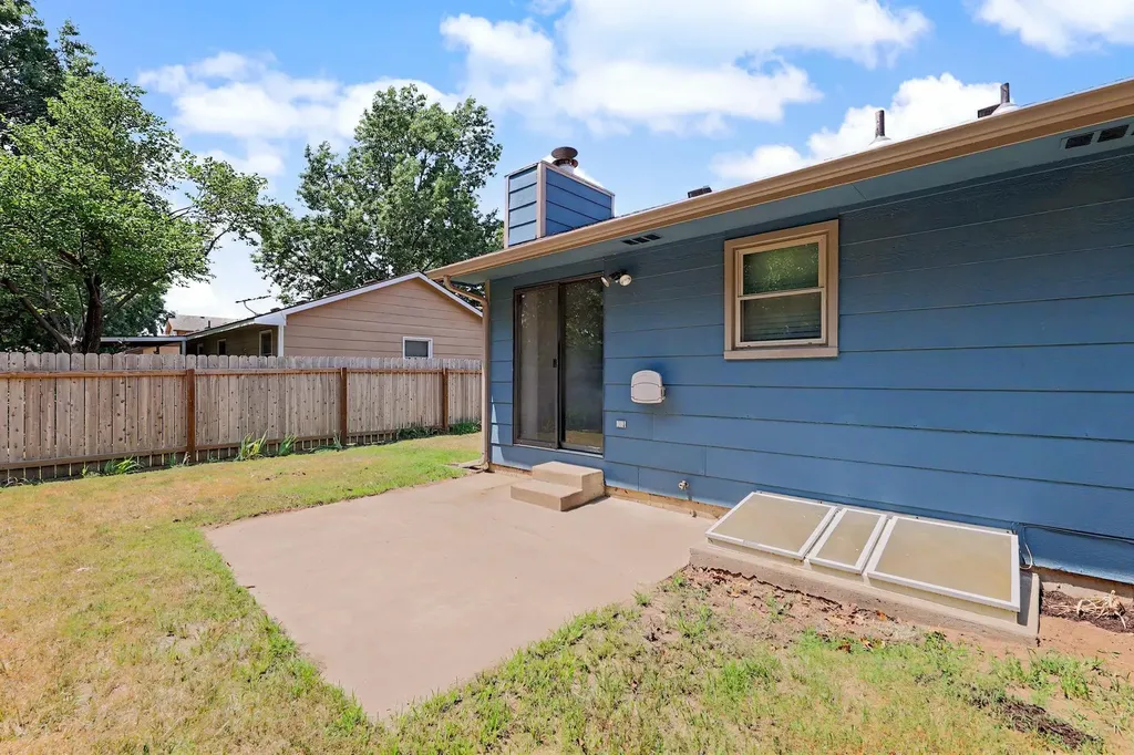 5418 S Market Street Wichita KS 67216
