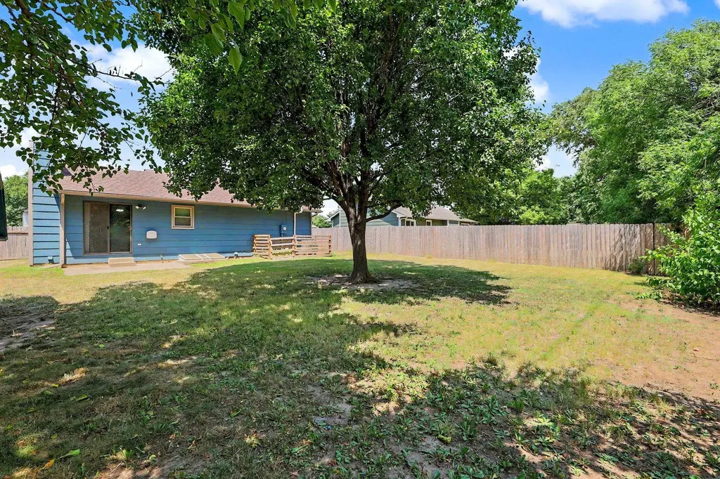 5418 S Market Street Wichita KS 67216