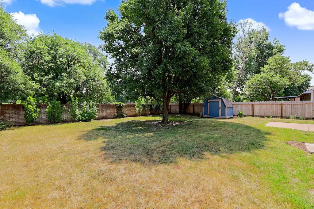 5418 S Market Street Wichita KS 67216